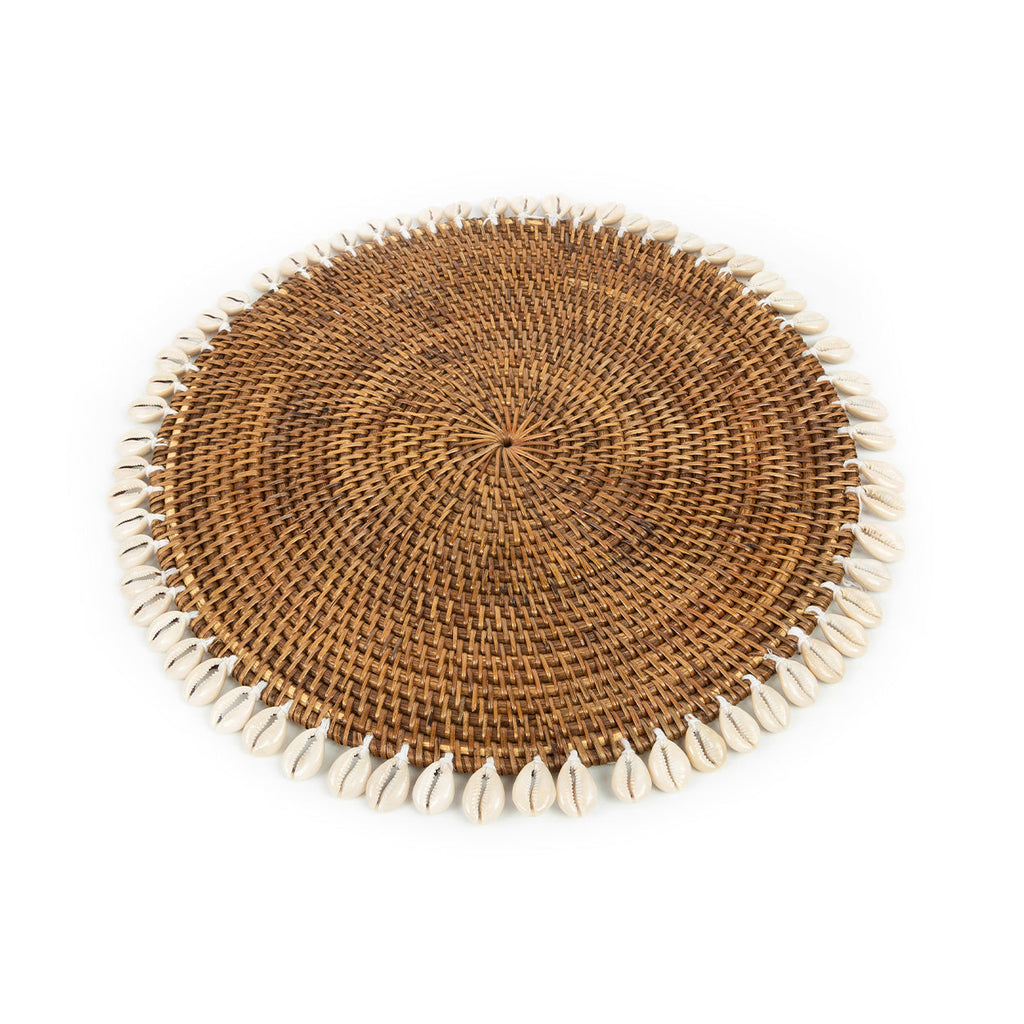 Handgeweven Rattan-Placemat met Kauri-Schelpen – Bruin