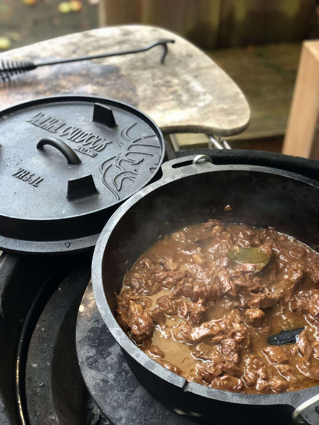 Valhal Outdoor Dutch Oven 6,1 L (Vlakke Bodem)